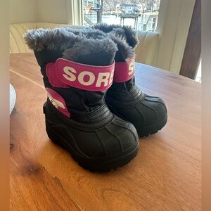 Girls Sorel snow boot